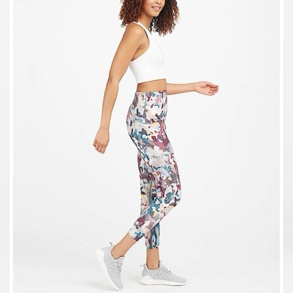 NWT SPANX 50209R Booty Boost Camo Ruby Multi Active Printed 7/8 Leggings‎ Sz S/P - Picture 1 of 16